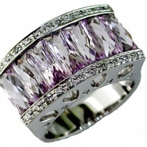 AMETHYST & DIAMOND RING