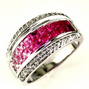 PINK SAPPHIRE & DIAMOND RING