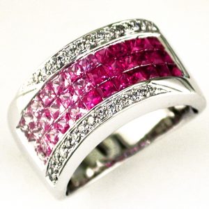 PINK SAPPHIRE & DIAMOND RING