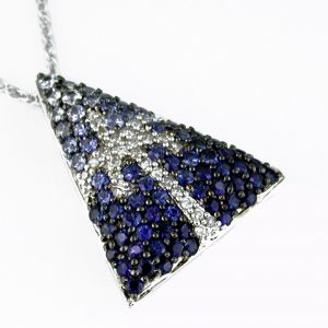 SAPPHIRE & DIAMOND PENDANT