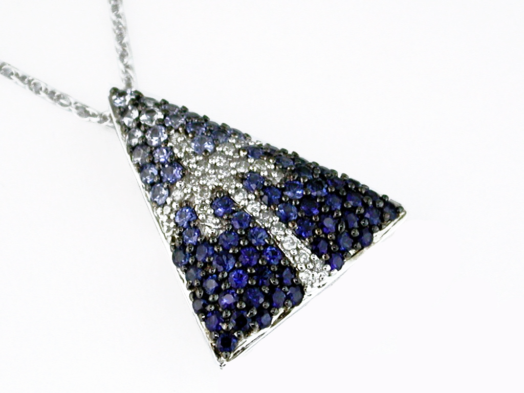 SAPPHIRE & DIAMOND PENDANT