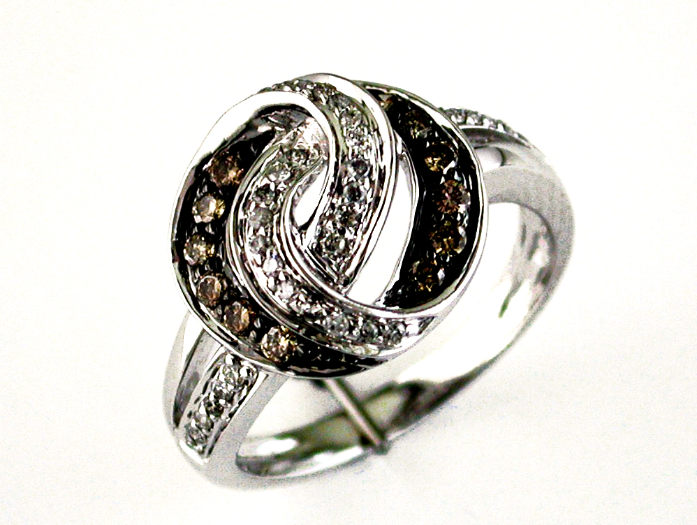 DIAMOND & MOCHA DIAMOND RING