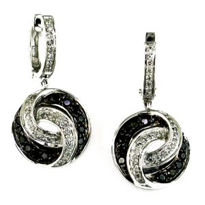 DIAMOND &BLACK DIAMOND EARRING