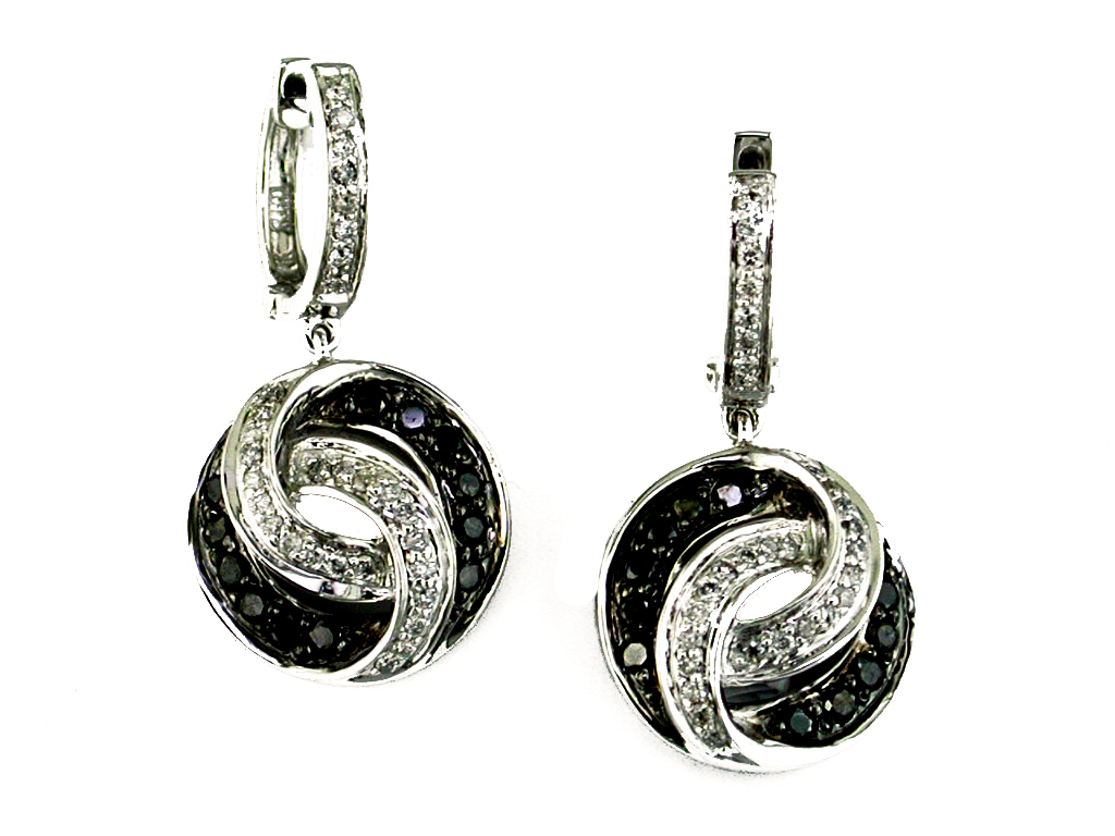 DIAMOND &BLACK DIAMOND EARRING
