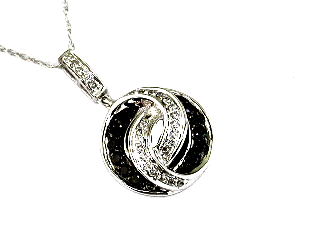 BLACK DIAMOND & DIA PENDANT