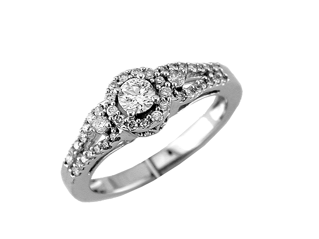 DIAMOND ENGAGEMENT RING