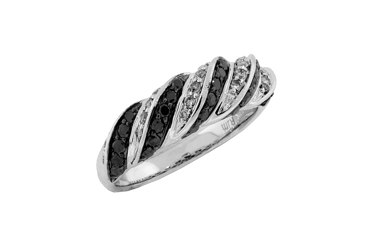 BLACK DIAMOND & DIAMOND RING