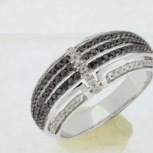 BLACK DIAMOND & DIAMOND RING