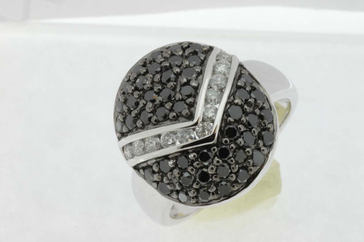 BLACK DIAMOND & DIAMOND RING