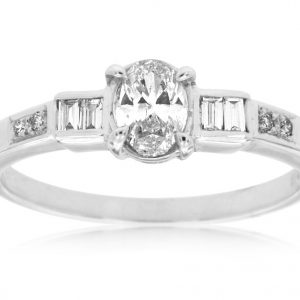 DIAMOND ENGAGEMENT RING