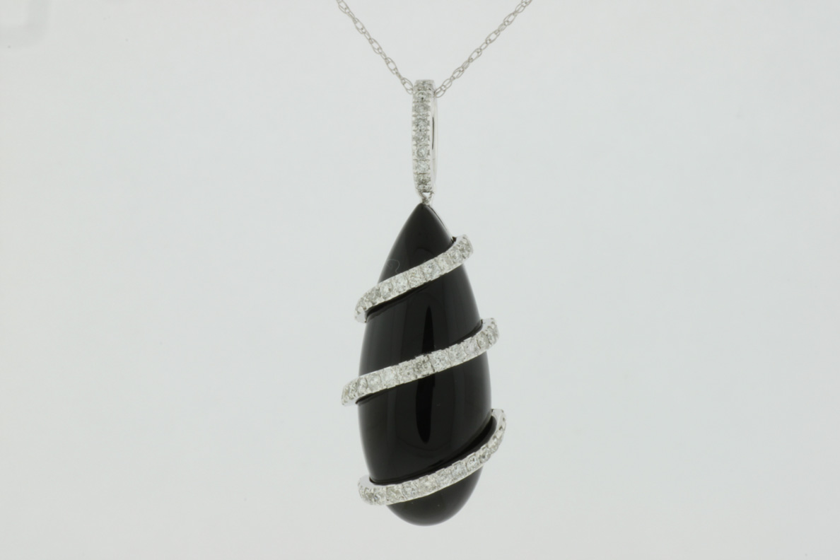 DIAMOND & BLACK ONYX PENDANT