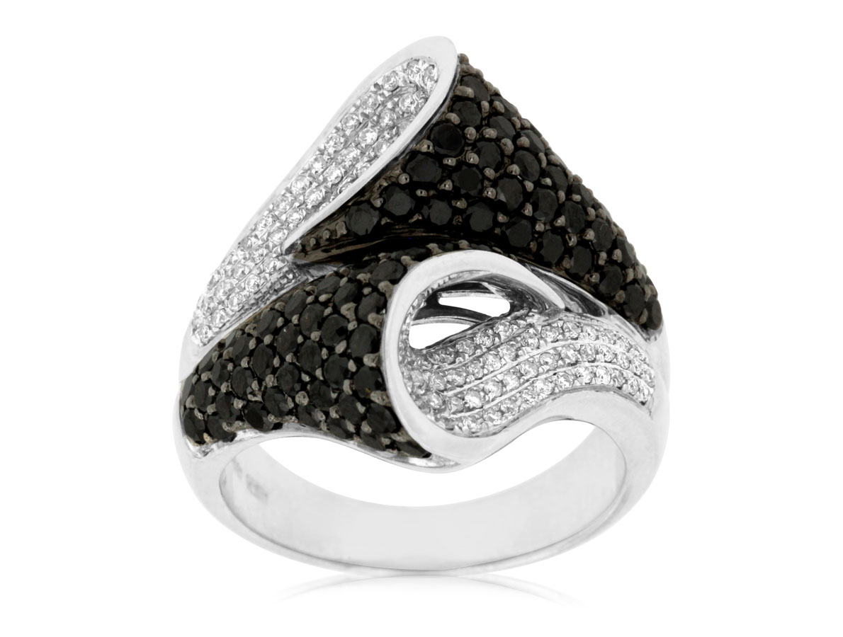 BLACK DIAMOND & DIAMOND RING