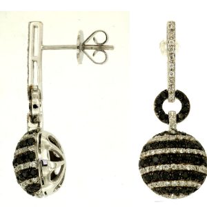 DIAMOND &BLACK DIAMOND EARRING