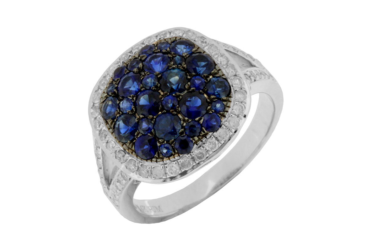 SAPPHIRE & DIAMOND RING