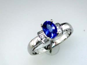 TANZANITE & DIAMOND RING