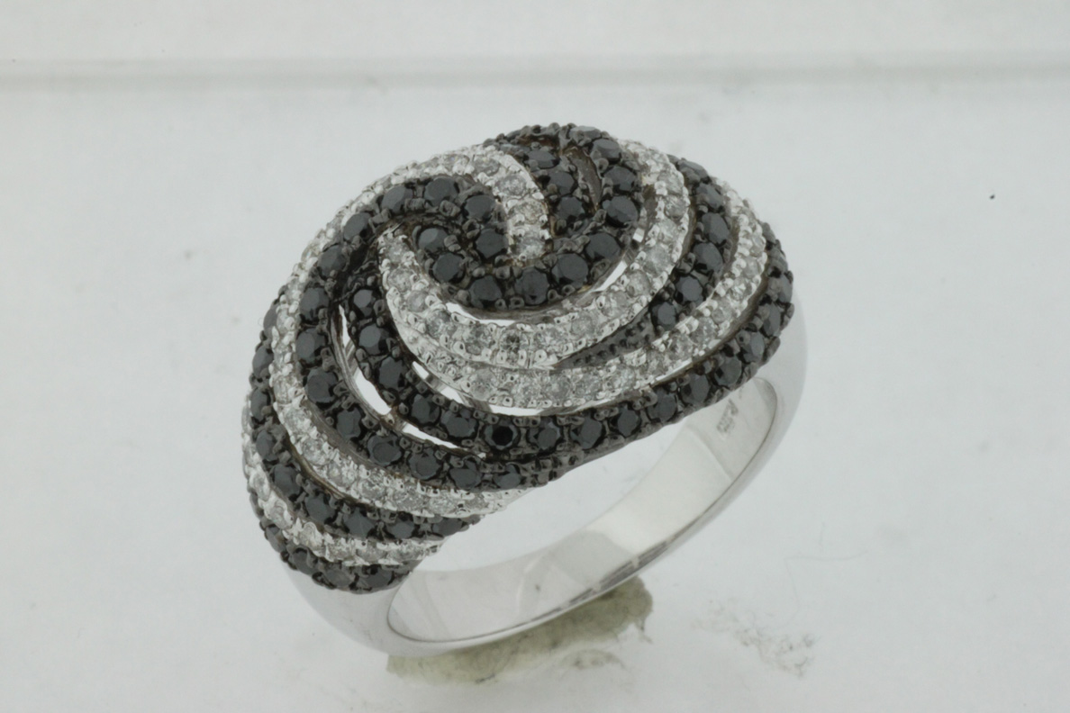 BLACK DIAMOND & DIAMOND RING