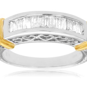 DIAMOND RING