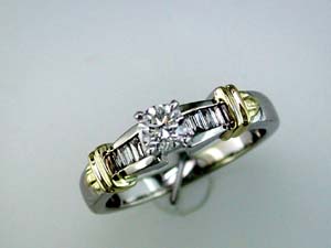 DIAMOND ENGAGEMENT RING