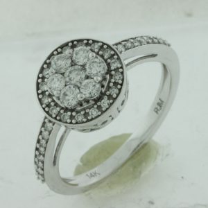DIAMOND ENGAGEMENT RING