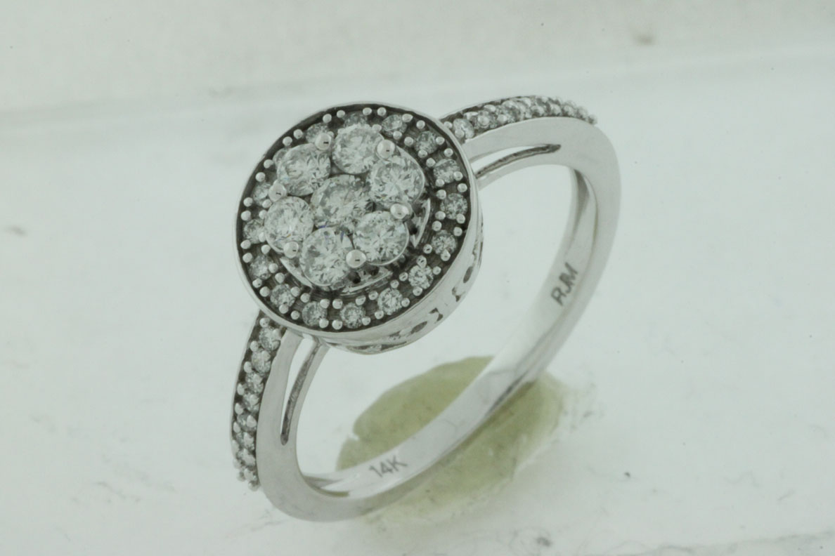 DIAMOND ENGAGEMENT RING