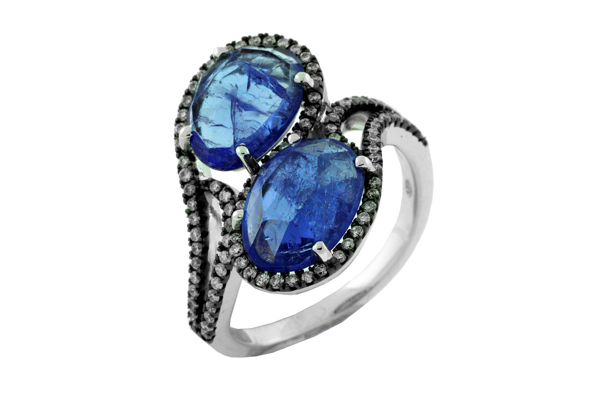 TANZANITE & DIAMOND 18K RING