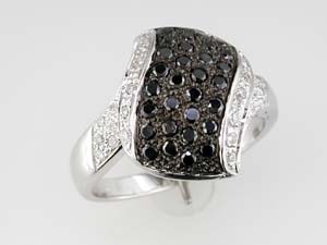 BLACK DIAMOND & DIAMOND RING