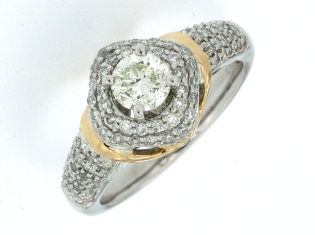 DIAMOND ENGAGEMENT RING