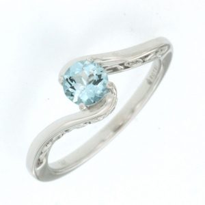 AQUAMARINE & DIAMOND RING