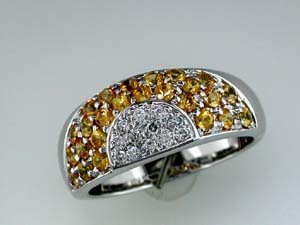 YELLOW SAPPHIRE & DIAMOND RING