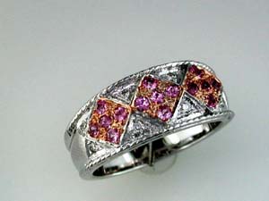 PINK SAPPHIRE & DIAMOND RING