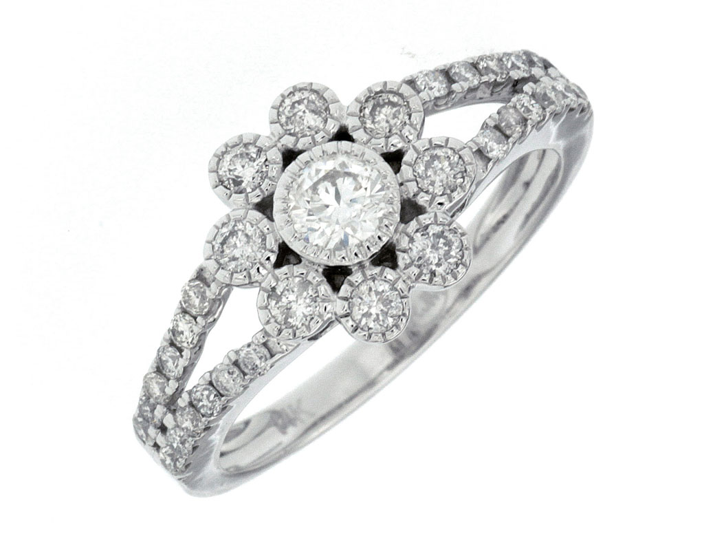 DIAMOND RING