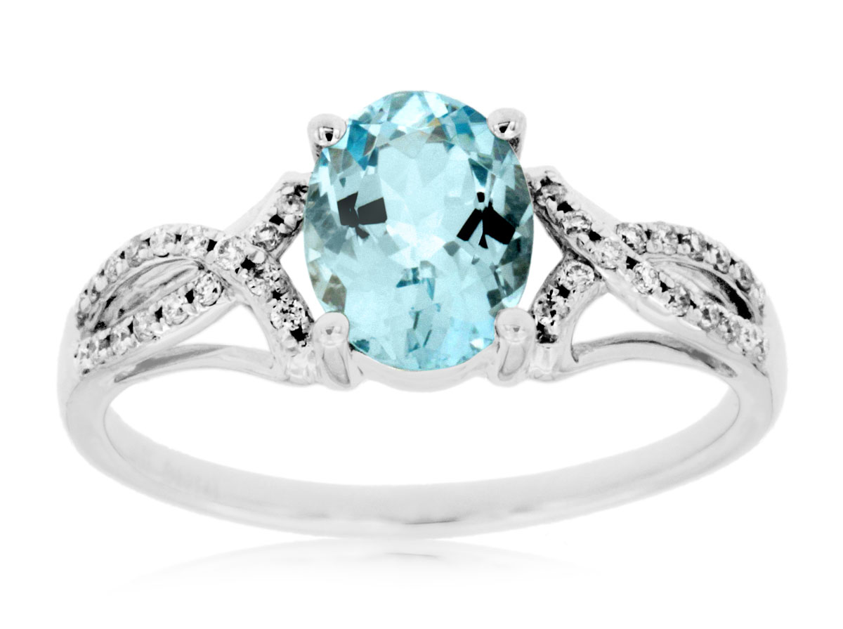 AQUAMARINE & DIAMOND RING