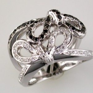 BLACK DIAMOND & DIAMOND RING
