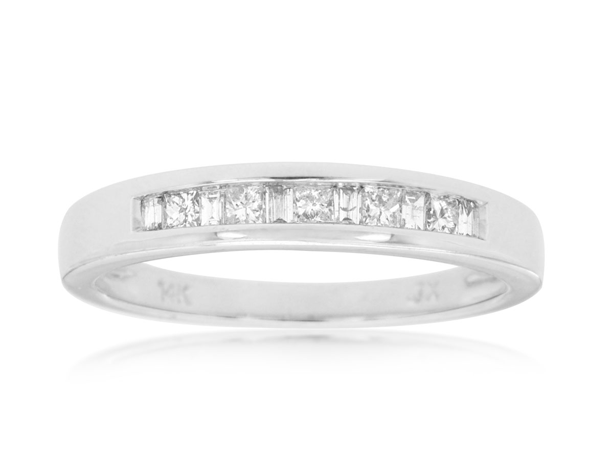 DIAMOND WEDDING BAND
