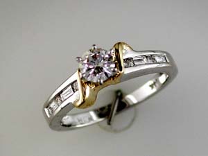 DIAMOND ENGAGEMENT RING