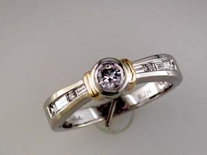 DIAMOND ENGAGEMENT RING