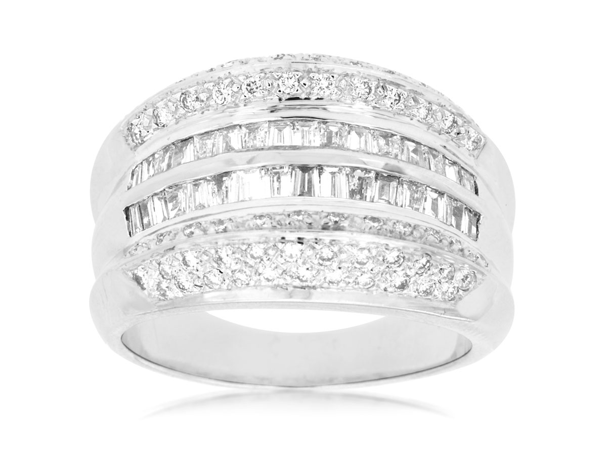 DIAMOND RING