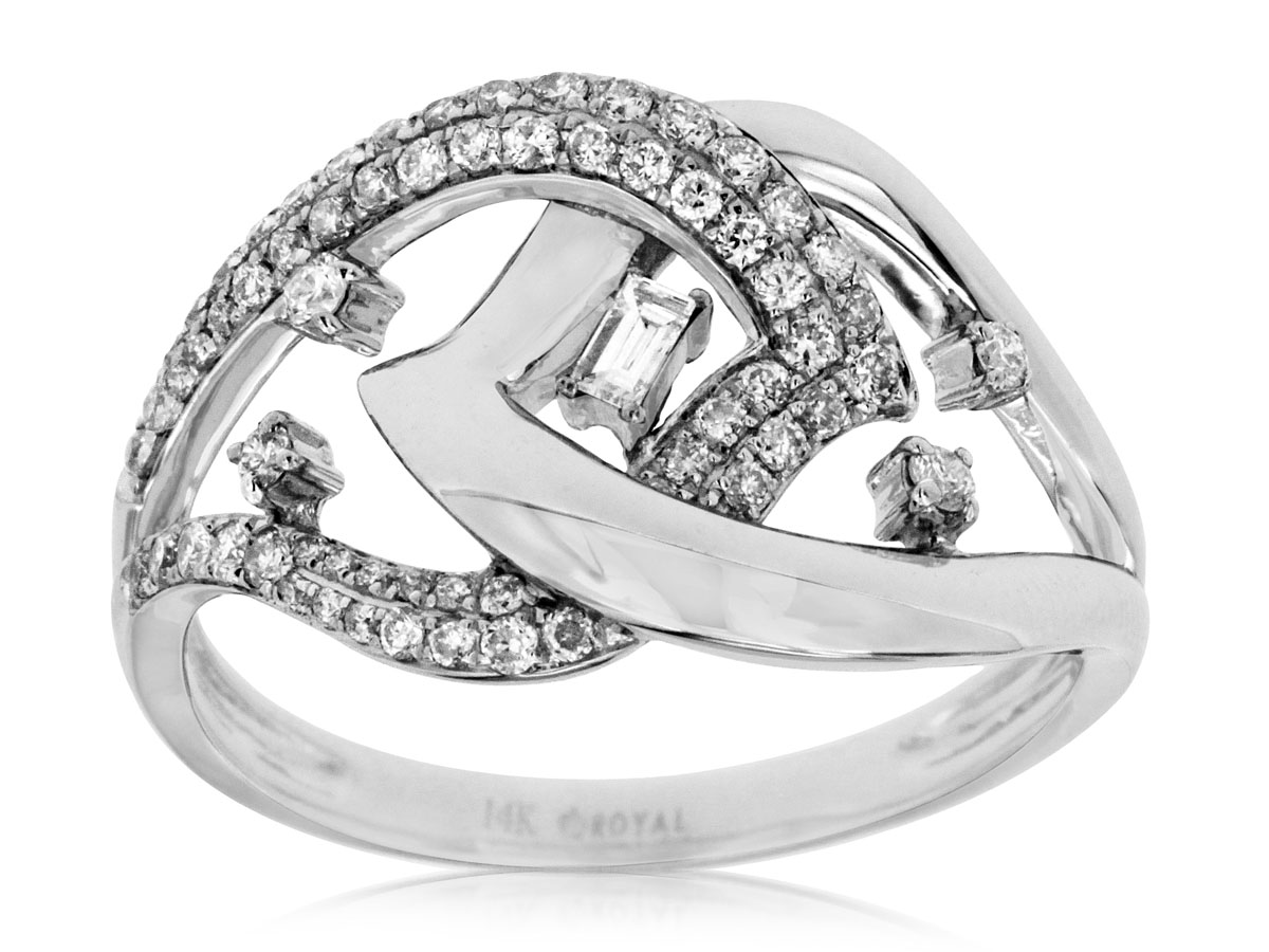 DIAMOND RING