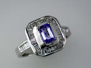 TANZANITE & DIAMOND RING