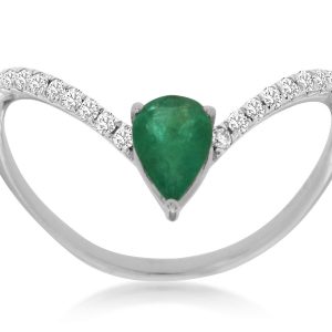 EMERALD & DIAMOND RING