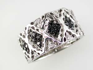 BLACK DIAMOND & DIAMOND RING