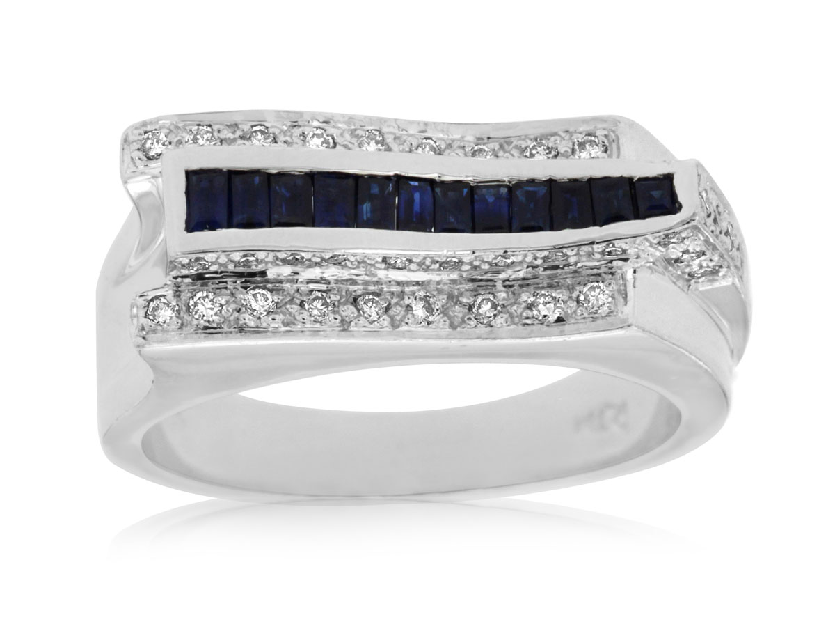 SAPPHIRE & DIAMOND RING