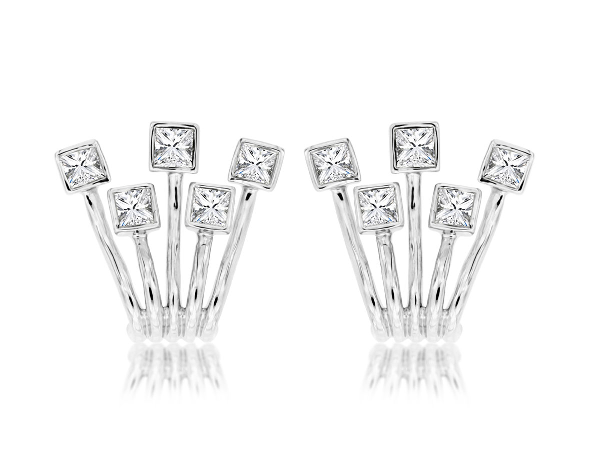 DIAMOND EARRING