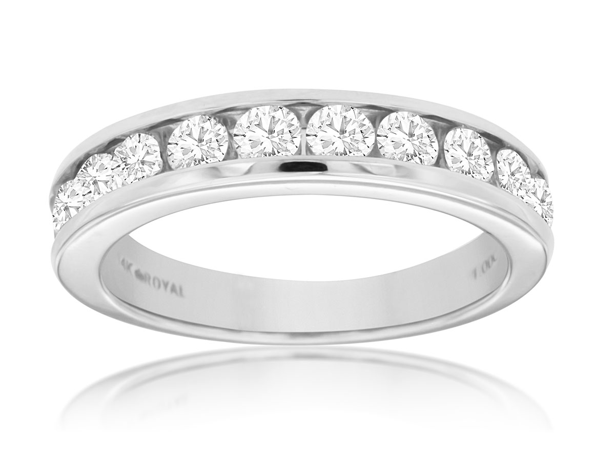 DIAMOND WEDDING BAND