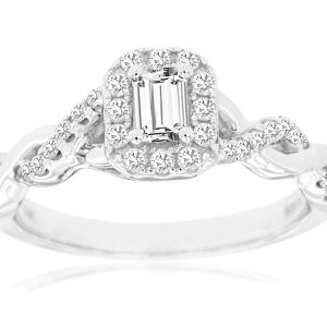 DIAMOND ENGAGEMENT RING