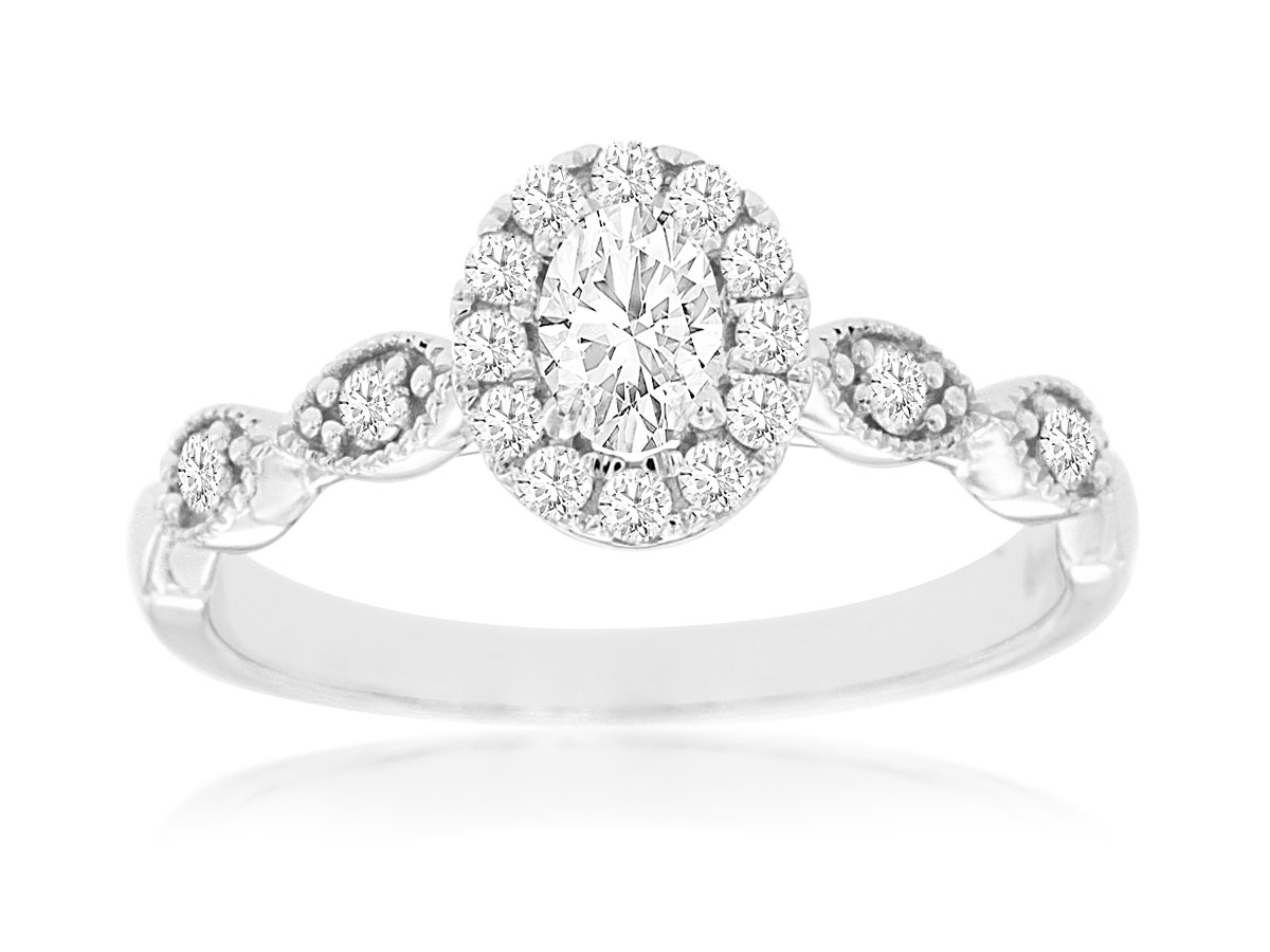 DIAMOND ENGAGEMENT RING