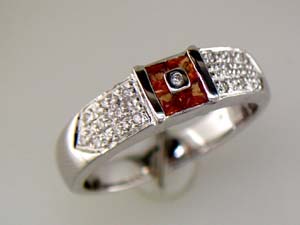 YELLOW SAPPHIRE & DIAMOND RING