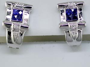 SAPPHIRE & DIAMOND EARRING