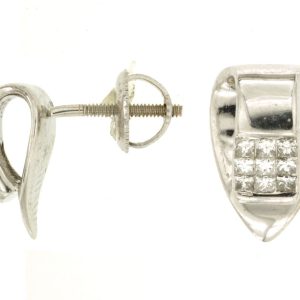 DIAMOND EARRING