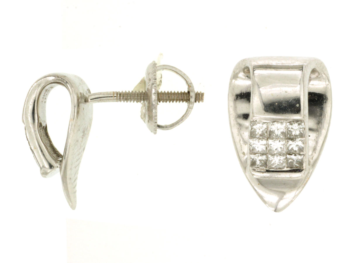 DIAMOND EARRING